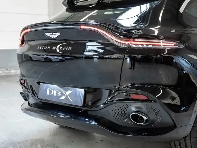 Aston Martin DBX