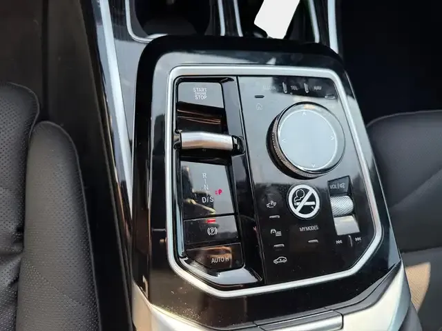 BMW 740