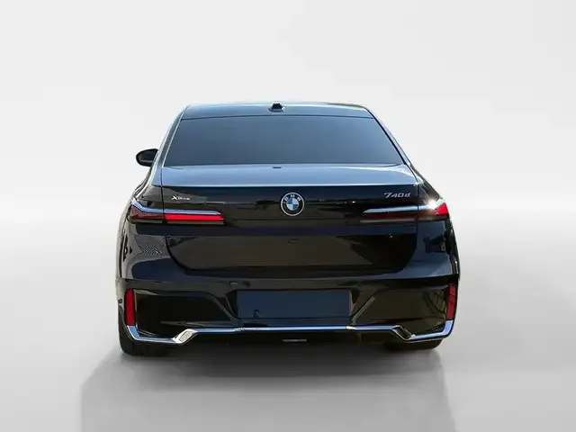 BMW 740