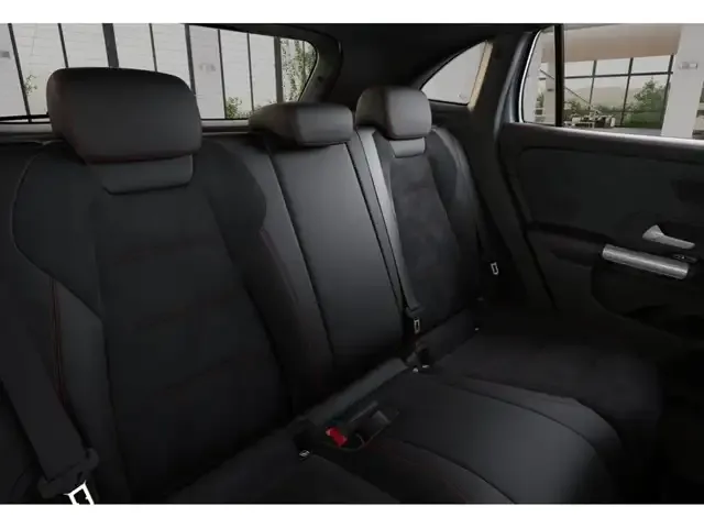 Mercedes-Benz GLA 180