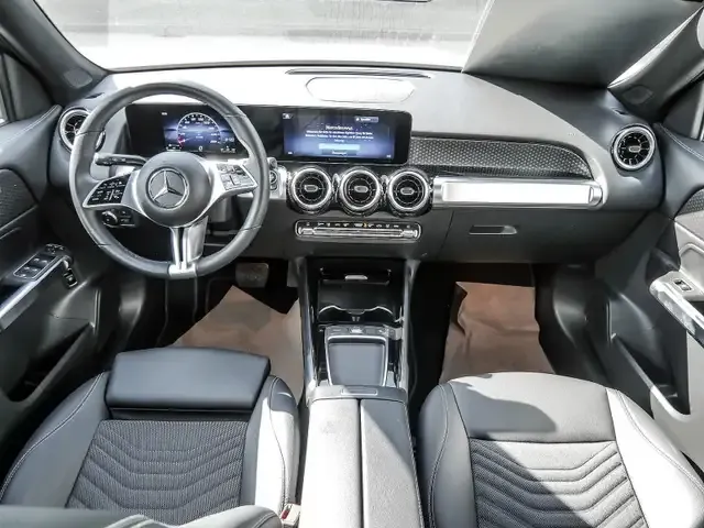 Mercedes-Benz GLB 200