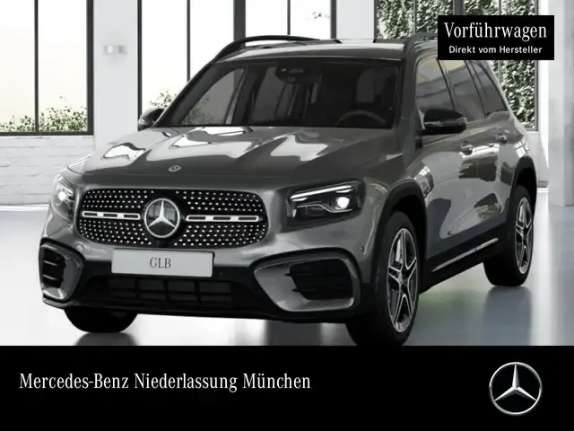 Mercedes-Benz GLB 220