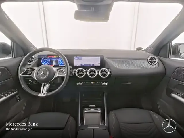 Mercedes-Benz EQA 300