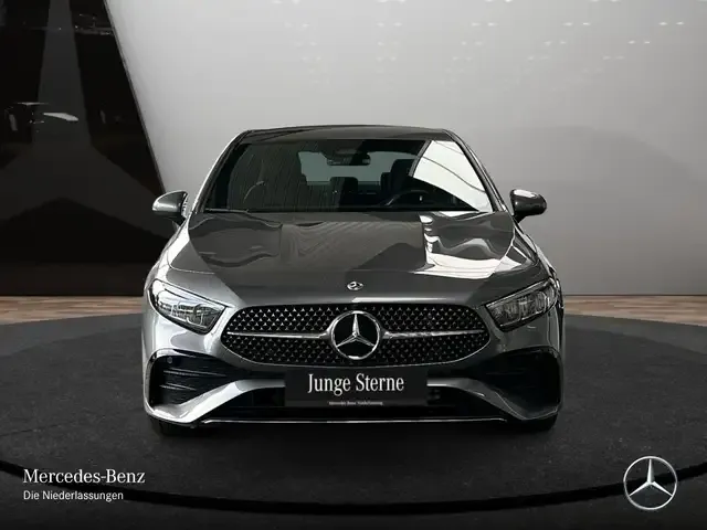 Mercedes-Benz A 220