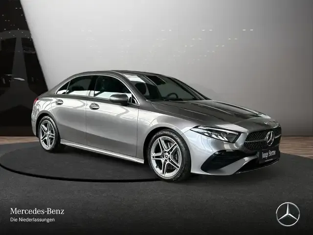 Mercedes-Benz A 220