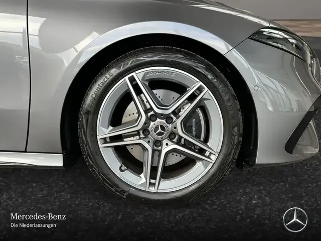 Mercedes-Benz A 220