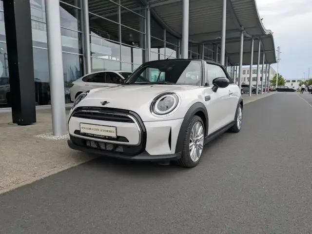 MINI Cooper Cabrio