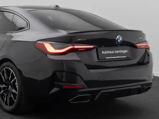 BMW 440