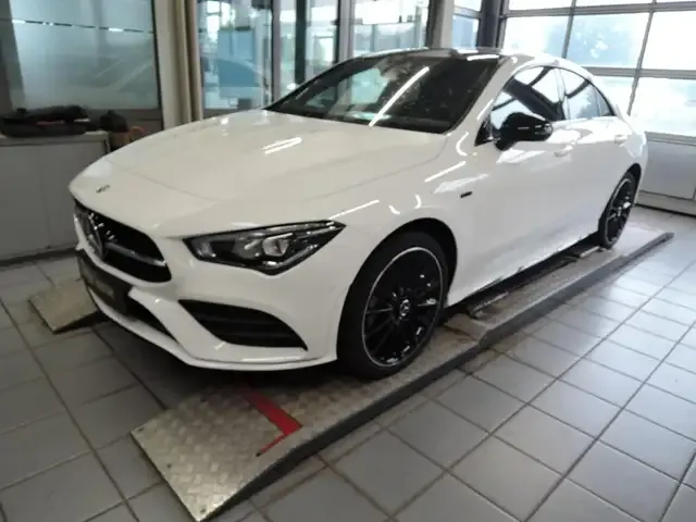 Mercedes-Benz CLA 250