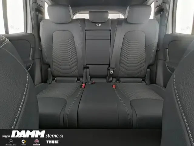 Mercedes-Benz EQB 300