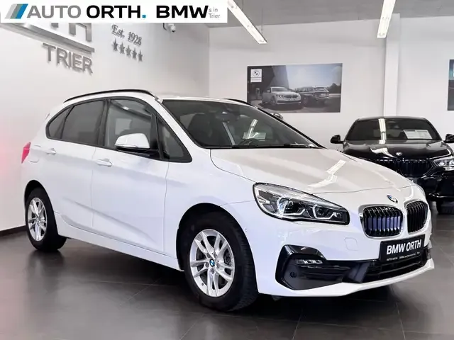 BMW 218