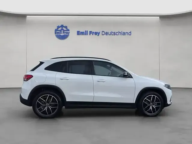 Mercedes-Benz EQA 300