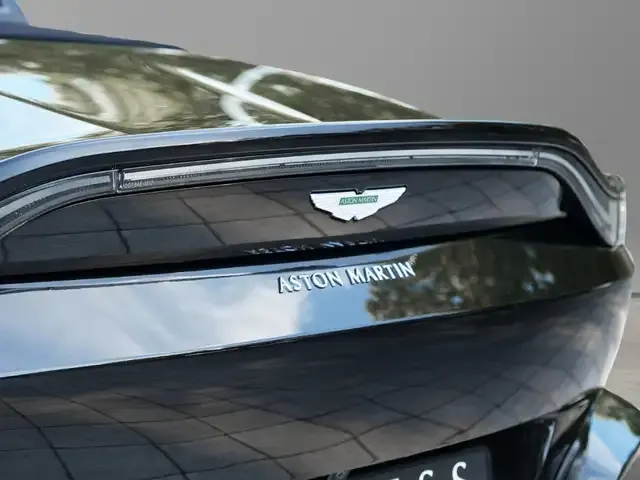 Aston Martin Vantage