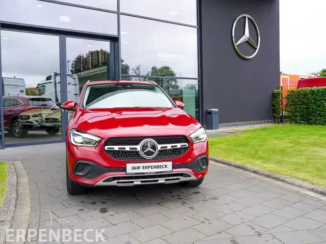 Mercedes-Benz GLA 250