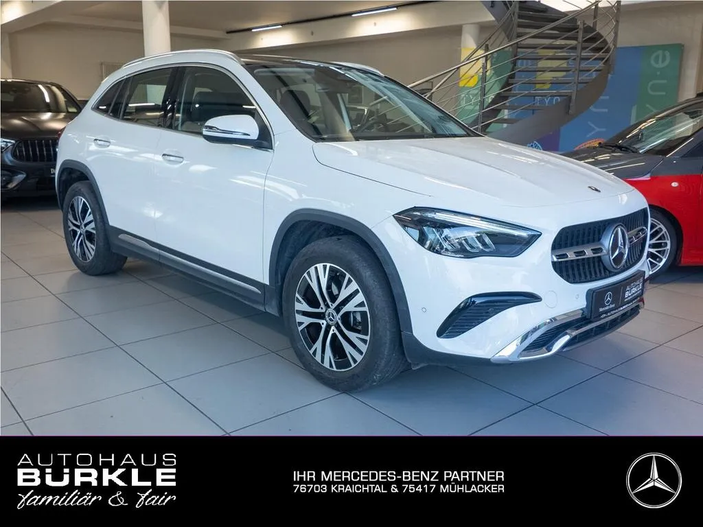 Mercedes-Benz GLA 180