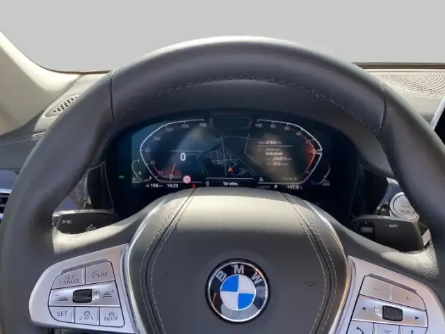 BMW 730