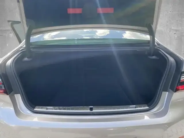 BMW 730