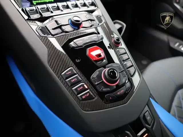 Lamborghini Aventador