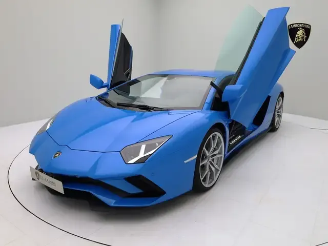 Lamborghini Aventador