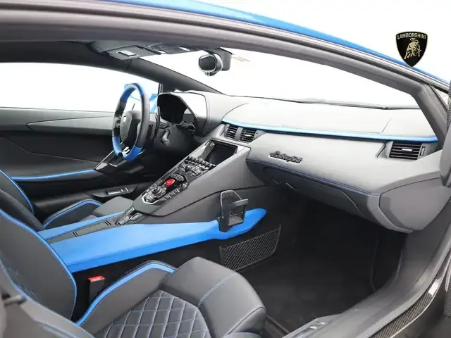 Lamborghini Aventador