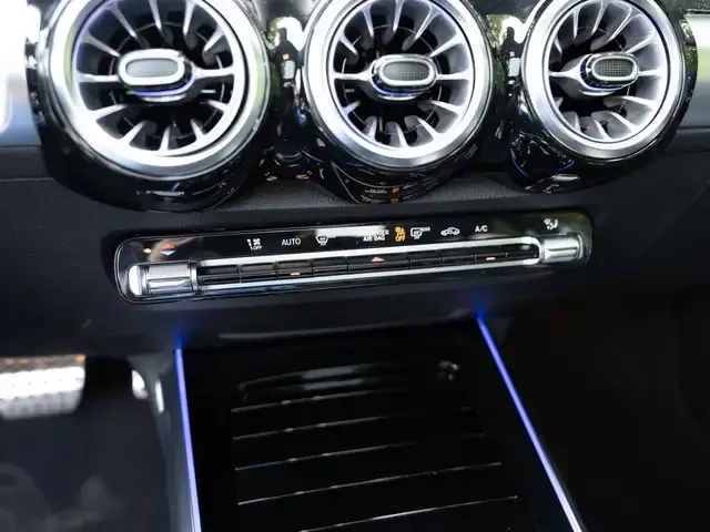 Mercedes-Benz GLB 250