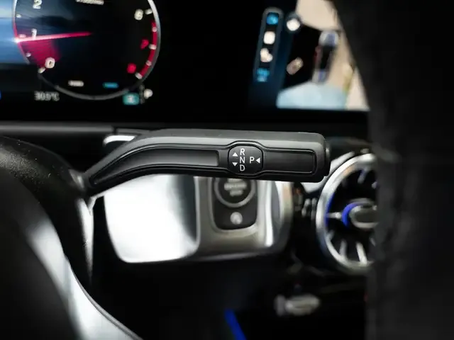 Mercedes-Benz GLB 250