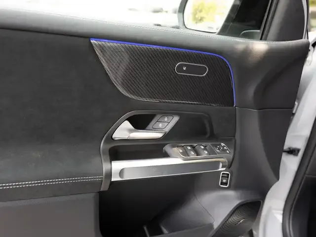 Mercedes-Benz GLB 250