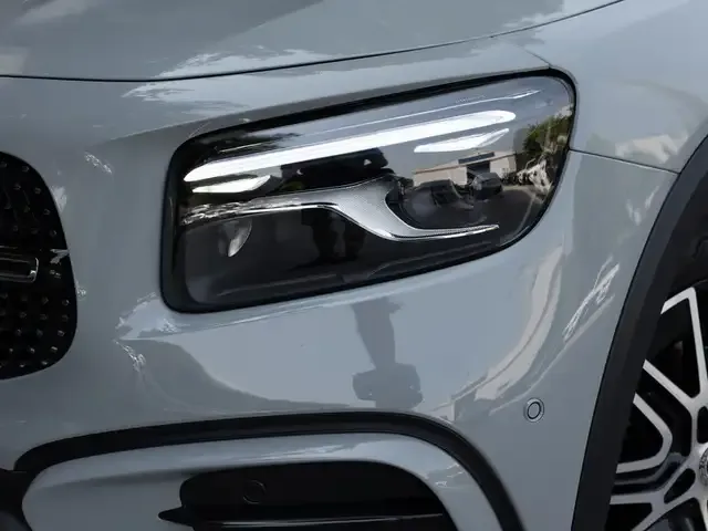 Mercedes-Benz GLB 250