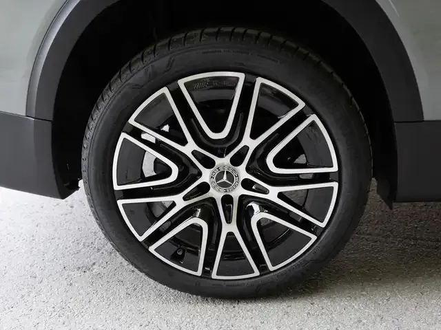 Mercedes-Benz GLB 250