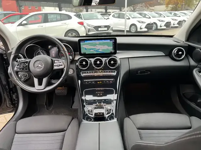 Mercedes-Benz C 220