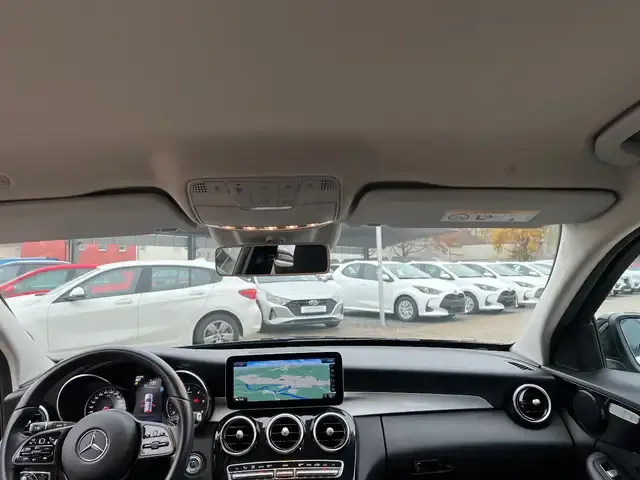 Mercedes-Benz C 220