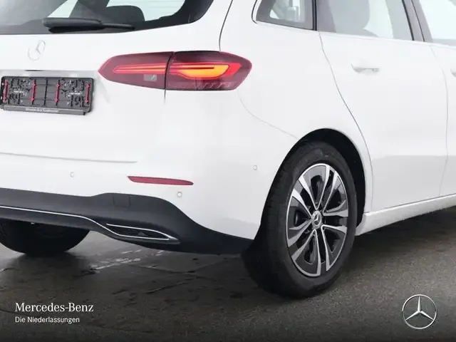 Mercedes-Benz B 200