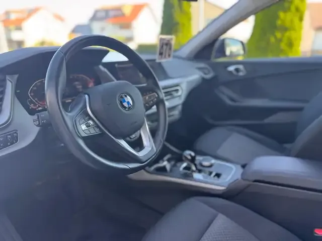 BMW 120
