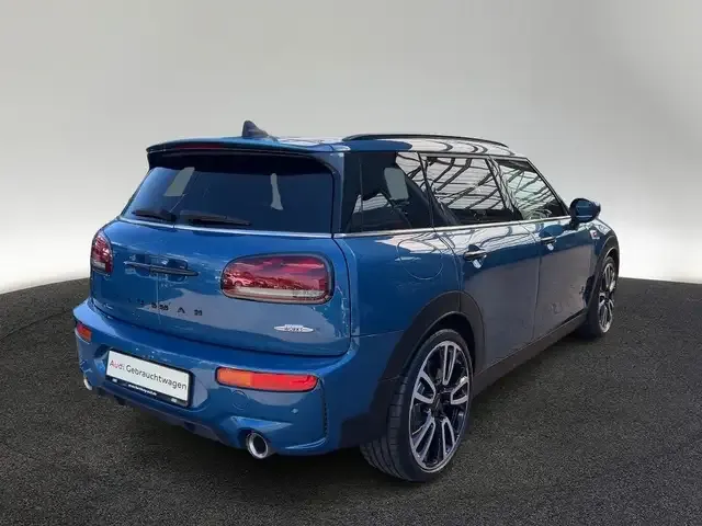 MINI Cooper Clubman