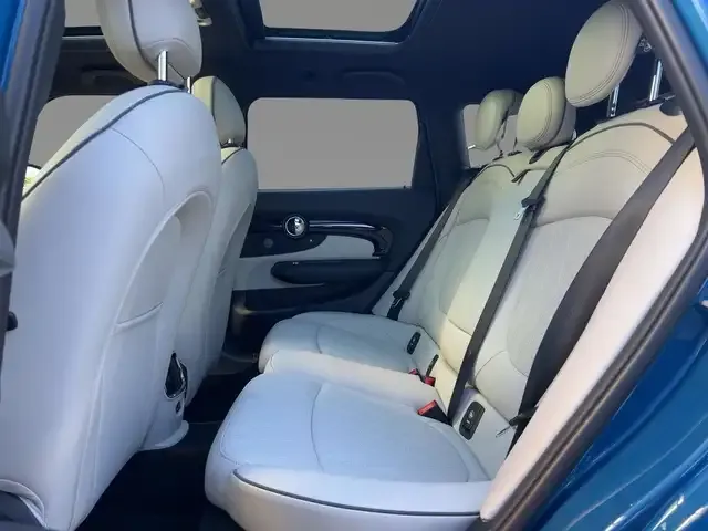 MINI Cooper Clubman
