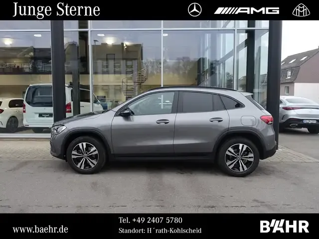 Mercedes-Benz GLA 200