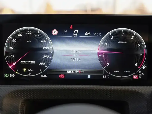 Mercedes-Benz A 35 AMG