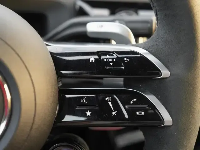 Mercedes-Benz A 35 AMG