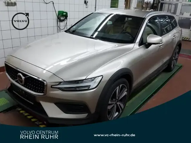 Volvo V60 Cross Country