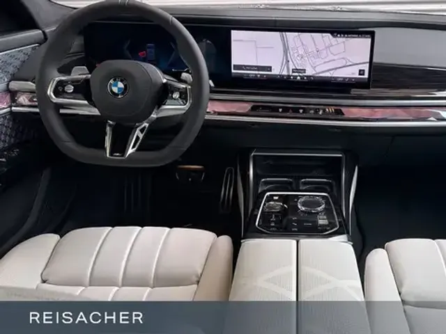 BMW 740