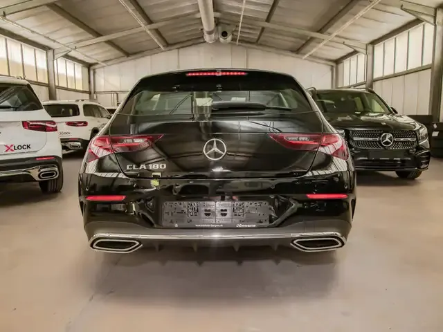 Mercedes-Benz CLA 180