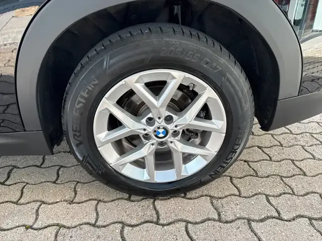 BMW iX2