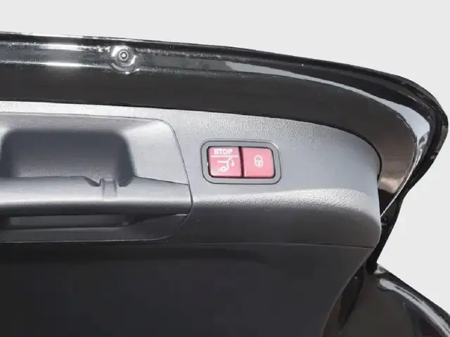 Mercedes-Benz GLA 220