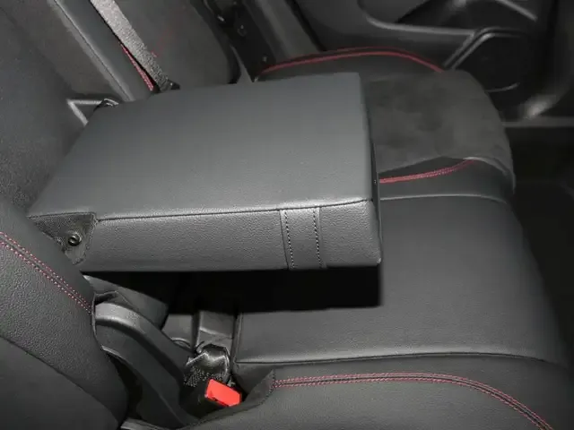 Mercedes-Benz GLA 220