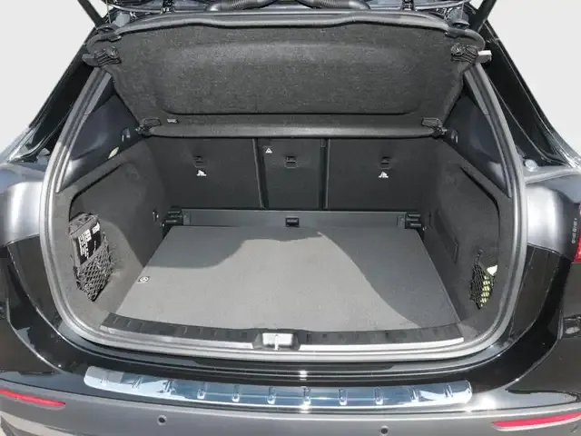 Mercedes-Benz GLA 220