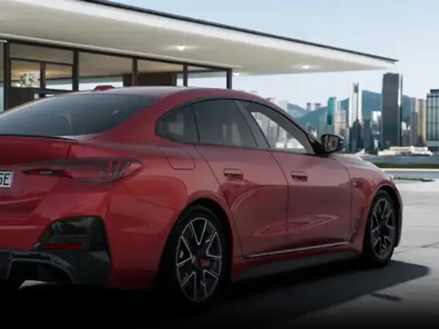 BMW i4