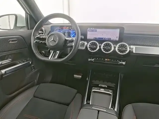 Mercedes-Benz EQB 300