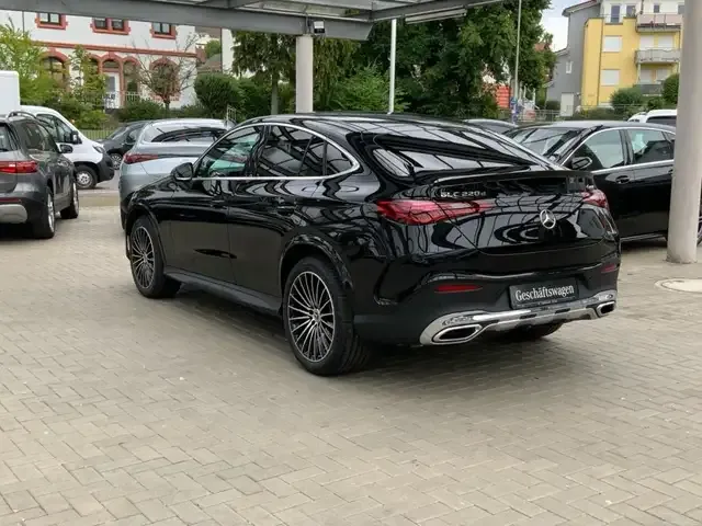 Mercedes-Benz GLC 220