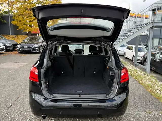 BMW 216