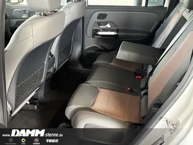 Mercedes-Benz EQB 300